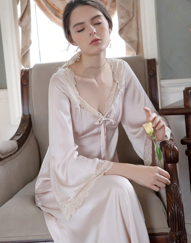 Long Sleeve V-Neck Retro Style Delicate Nightdress